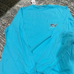 Men’s long sleeve vineyard vines tee